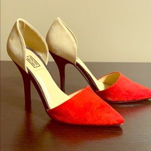 Signature by * faux suede heels Size 7.5